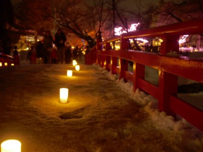 弘前城雪灯籠祭り 鷹丘橋からみた北の郭