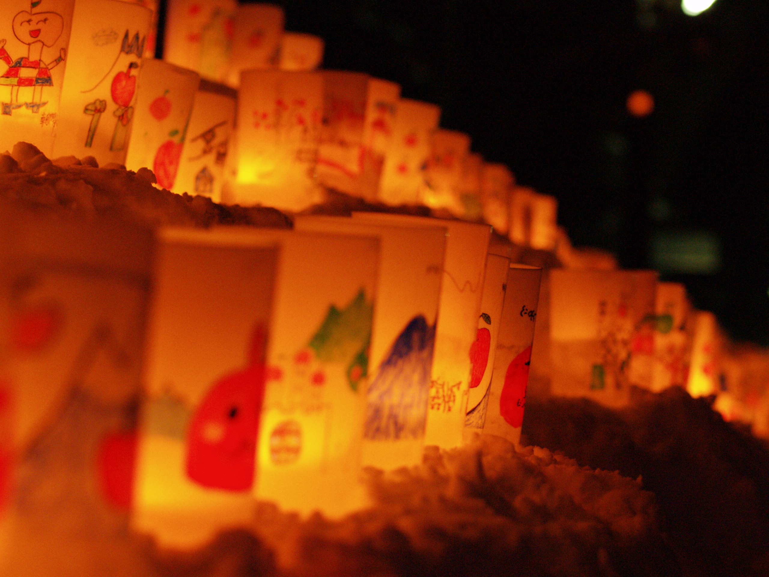 2016年2月11日～14日弘前城雪燈籠まつり開催