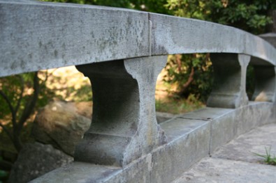 弘前城（弘前公園）の石橋の欄干