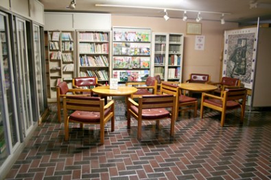 弘前公園（弘前城）緑の相談所の図書コーナー